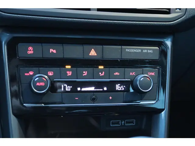 Volkswagen T-Cross 1.0 TSI STYLE 2019 Benzine 23