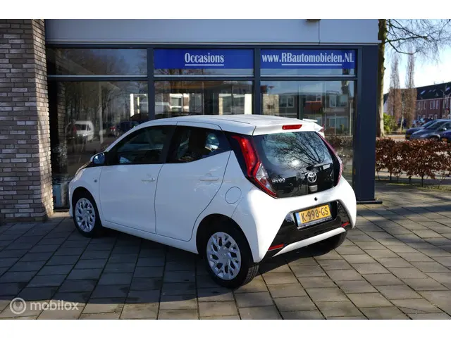 Toyota Aygo 1.0 VVT-i x-joy|CAMERA|LED|2021|NAP 2021 Benzine 11