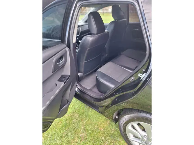 Toyota Auris 1.6 Aspiration 2014 Benzine 10
