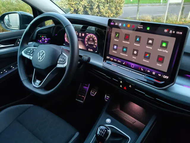 Volkswagen Golf 1.5 TSI Life Edition 2025 Benzine 19