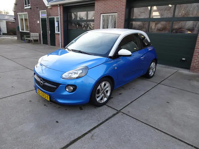 Opel ADAM 1.0 Turbo Slam 2016 Benzine