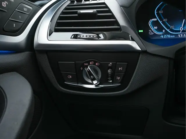 BMW iX3 Executive 80 kWh [ 3-Fase ] 2021 Elektrisch 24