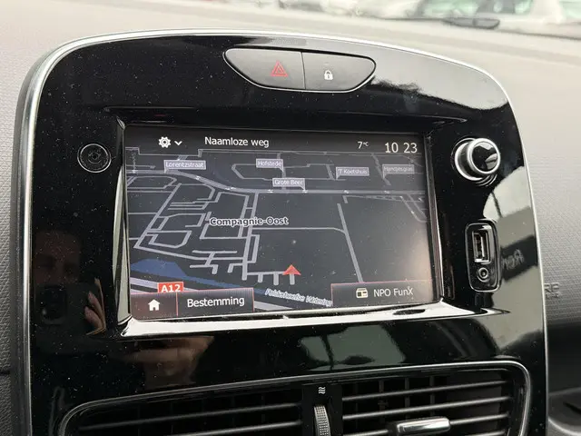 Renault Clio 0.9 TCe Limited 2017 Benzine 11