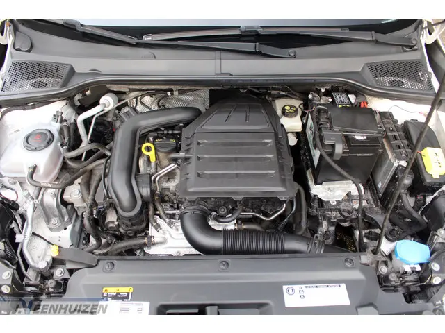 SEAT Arona 1.0 TSI Reference 2018 Benzine 15