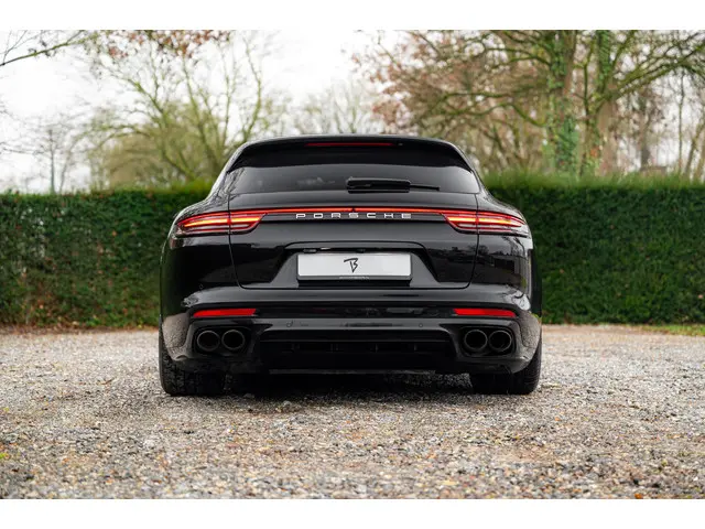 Porsche Panamera Sport Turismo 4.0 Turbo 2018 Benzine 37