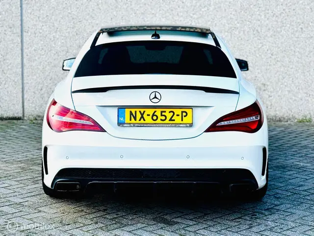 Mercedes-Benz CLA 250 Edition 1 2013 Benzine 8