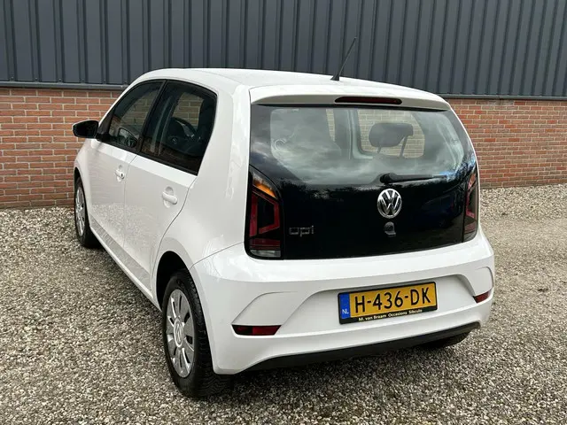 Volkswagen up! 1.0 BMT move up! 5-Drs Airco 2020 Benzine 5