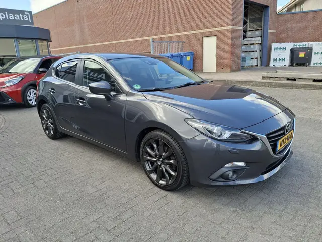 Mazda 3 2.0 GT-M 2016 Benzine 9