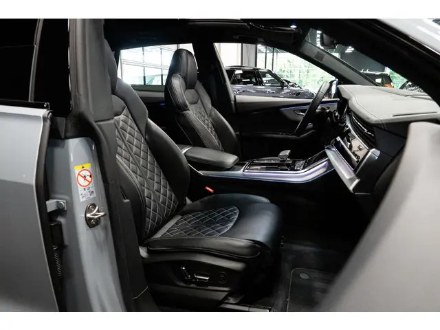 Audi Q8 50 TDI quattro Pro Line S 2023 Diesel 3