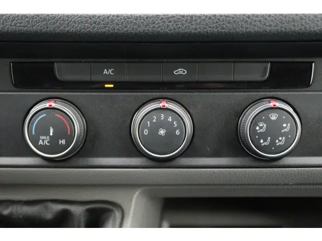 Volkswagen Crafter 30 2.0 TDI L3H2 2018 Diesel 41
