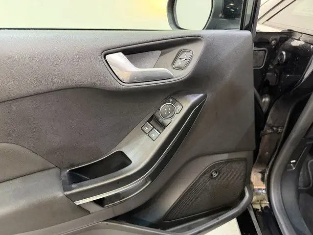 Ford Fiesta HB 1.0 EcoBoost Titanium 2018 Benzine 41