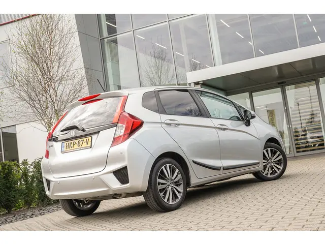 Honda Jazz 1.3i VTEC ELEGANCE 2017 Benzine 32