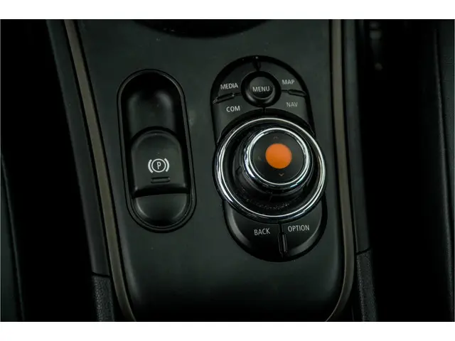 MINI Countryman 1.5 Automaat One Salt 2020 Benzine 39