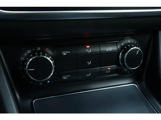 Mercedes-Benz CLA 250 Sport 4MATIC 2017 Benzine 22