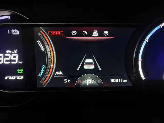 Kia e-Niro DynamicPlusLine 64 kWh 2021 Elektrisch 36