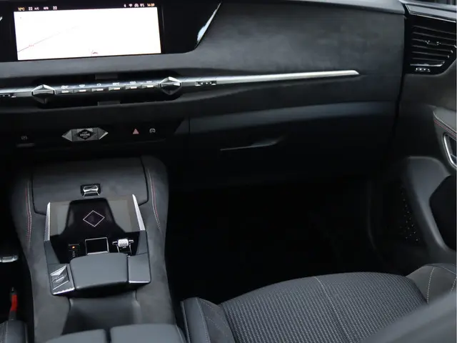 DS DS 4 1.2 PureTech Performance Line 2022 Benzine 24