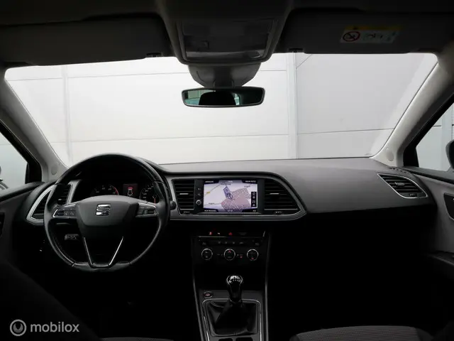 SEAT Leon ST 1.0 clima cruise CarPlay 2018 Benzine 17
