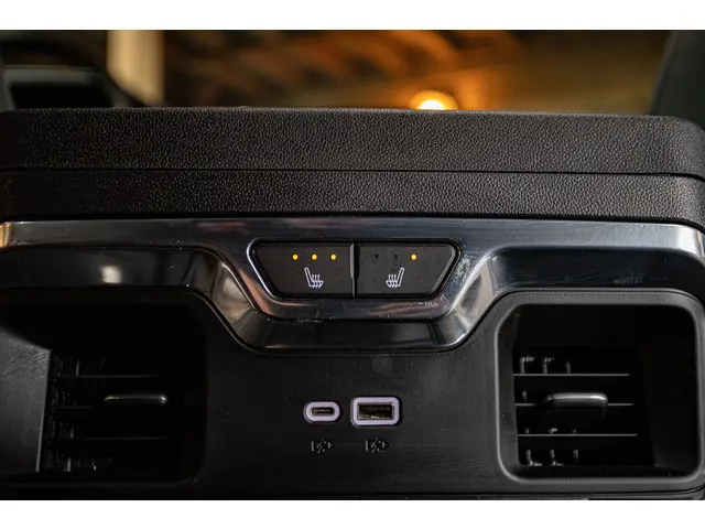 Chevrolet Silverado High Country 6.2 V8 2024 LPG/Gas 33