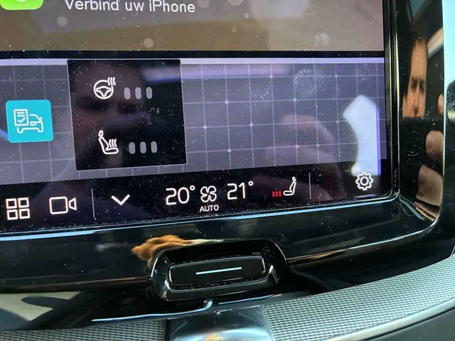 Volvo XC60 2.0 B5 R-Design 2022 Benzine 9