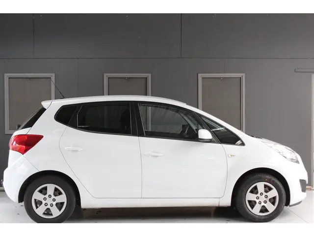 Kia Venga 1.4 CVVT Plus Pack 2013 Benzine 4