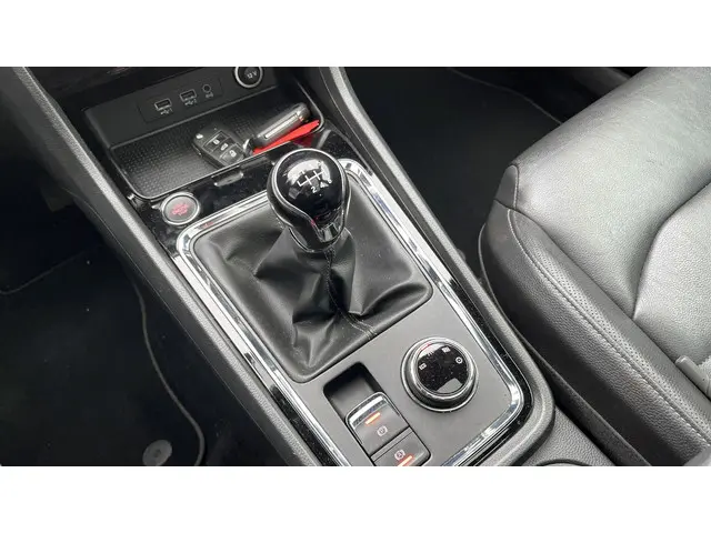 SEAT Ateca 1.4 EcoTSI Xcellence 2017 Benzine 15