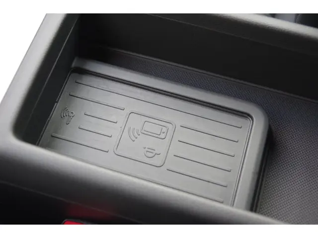 Audi A5 Coupé 2.0 TFSI ultra Launch Edition 2017 Benzine 26