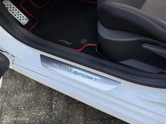 Renault Clio 1.6 R.S. 2015 Benzine 11