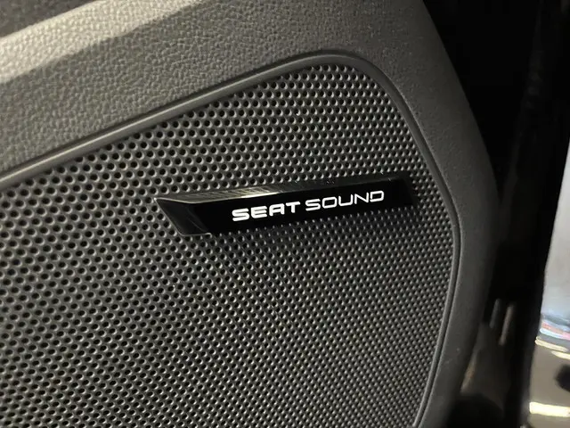 SEAT Mii 1.0 Sport Connect 2016 Benzine 29