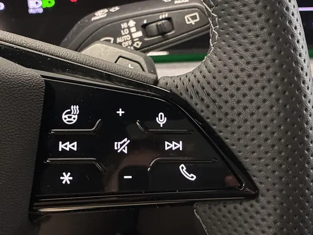 Audi Q6 e-tron 83kWh 252pk S Edition 2025 Elektrisch 21