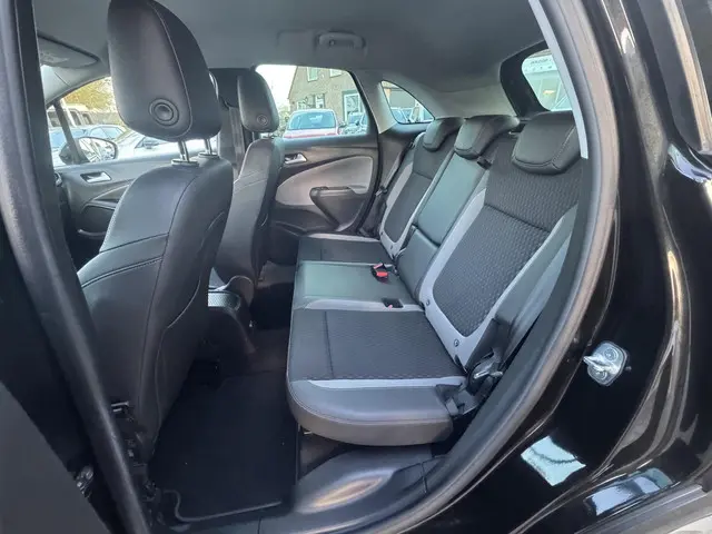 Opel Crossland X 1.2 Turbo Innovation 2018 Benzine 17