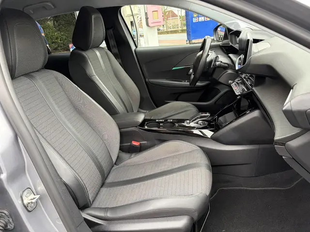 Peugeot 208 1.2 PureTech Blue Lease Allure 2020 Benzine 27