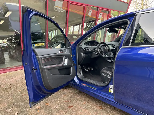 Peugeot 308 1.6 e-THP GTi 250 2016 Benzine 10