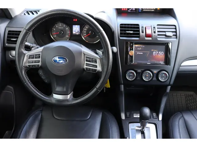 Subaru Forester 2.0 Luxury 4wd org. NL-auto 2016 Benzine 13
