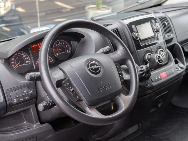 Opel Movano 2.2D 120 L2H2 Edition 2022 Diesel 4