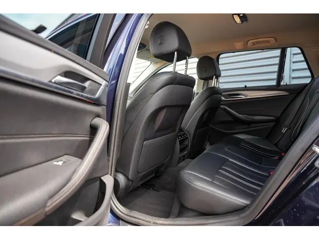 BMW 5 Serie Touring 520i Executive 2017 Benzine 10