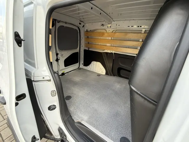 Opel Combo 1.5D 102PK EURO 6 L1H1 Edition 2020 Diesel 14