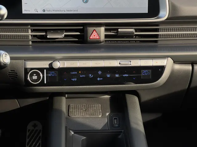 Hyundai IONIQ 6 Connect 77.4 kWh 2025 Elektrisch 19