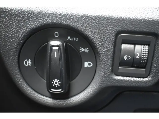 Škoda Kamiq 1.0 TSI Ambition 2021 Benzine 37
