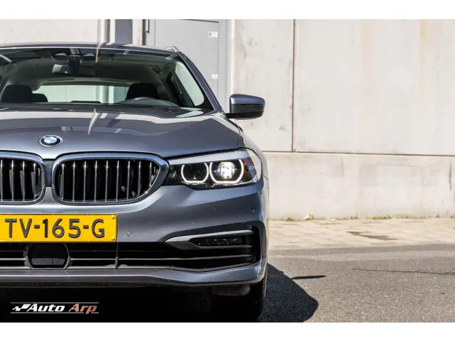 BMW 5 Serie Touring 520d xDrive Executive 2018 Diesel 8
