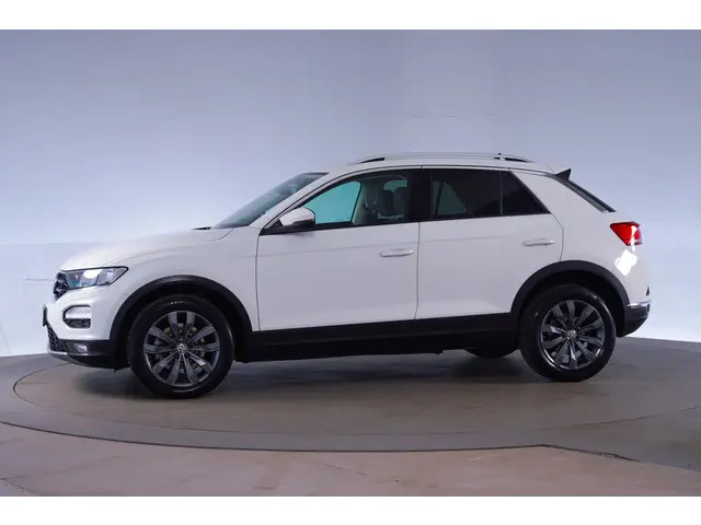 Volkswagen T-Roc 3