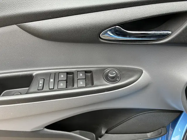 Opel KARL 1.0 ecoFLEX Innovation 2017 Benzine 37