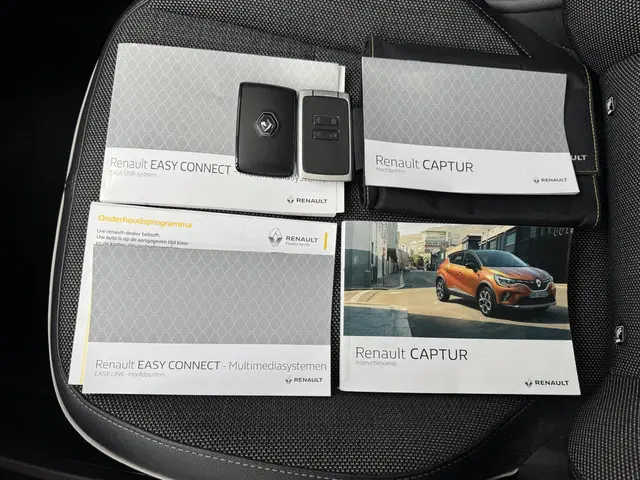 Renault Captur 1.0 TCe 100 Intens 2020 Benzine 18