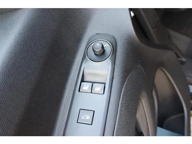 Peugeot Partner 1.5 BlueHDI Premium 2020 Diesel 18