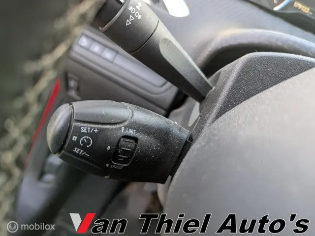 Peugeot 2008 1.2 PureTech Allure 2017 Benzine 13