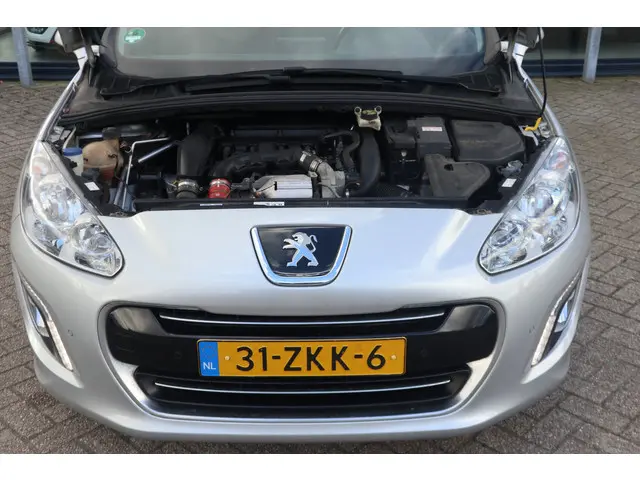 Peugeot 308 1.6 THP Sportium 2013 Benzine 12