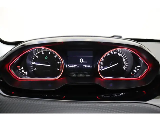 Peugeot 2008 1.2 PureTech GT-line 2018 Benzine 31