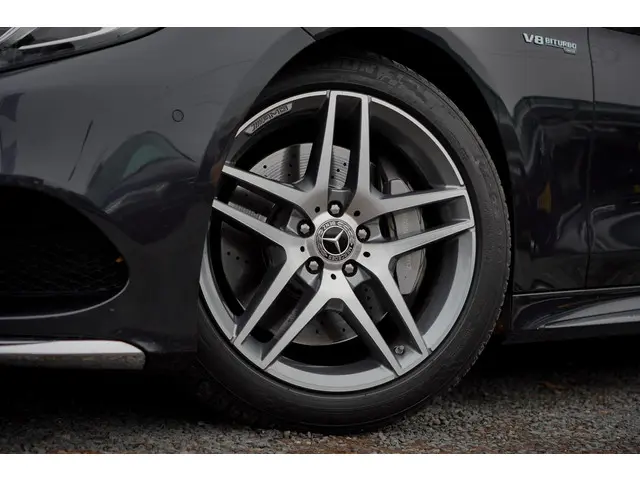 Mercedes-Benz S-Klasse Coupé 500 4Matic 2016 Benzine 24