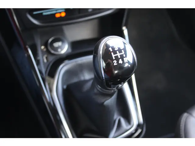 Ford B-MAX 1.0 EcoBoost 120 PK Titanium 2012 Benzine 19