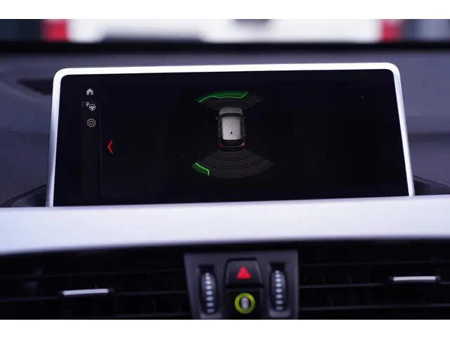 BMW X1 sDrive18i Edition 2019 Benzine 48