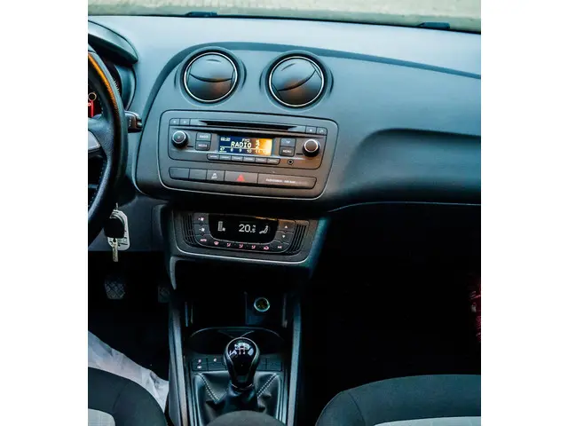 SEAT Ibiza 1.2 Style CRUISE PDC CLIMA 2014 Benzine 27